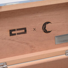 Chinese Myth - "Nuwa Mending the Heavens." 20ct. Luxuru Portable Humidor