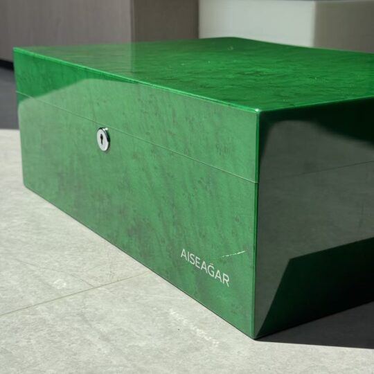 emerald desktop humidor